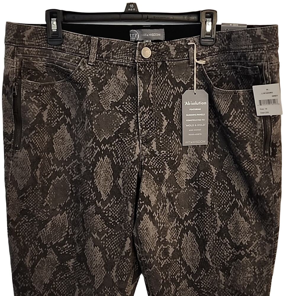 Wit & Wisdom Gray Python Snake Jeans, 18, NWT NWT - image 2